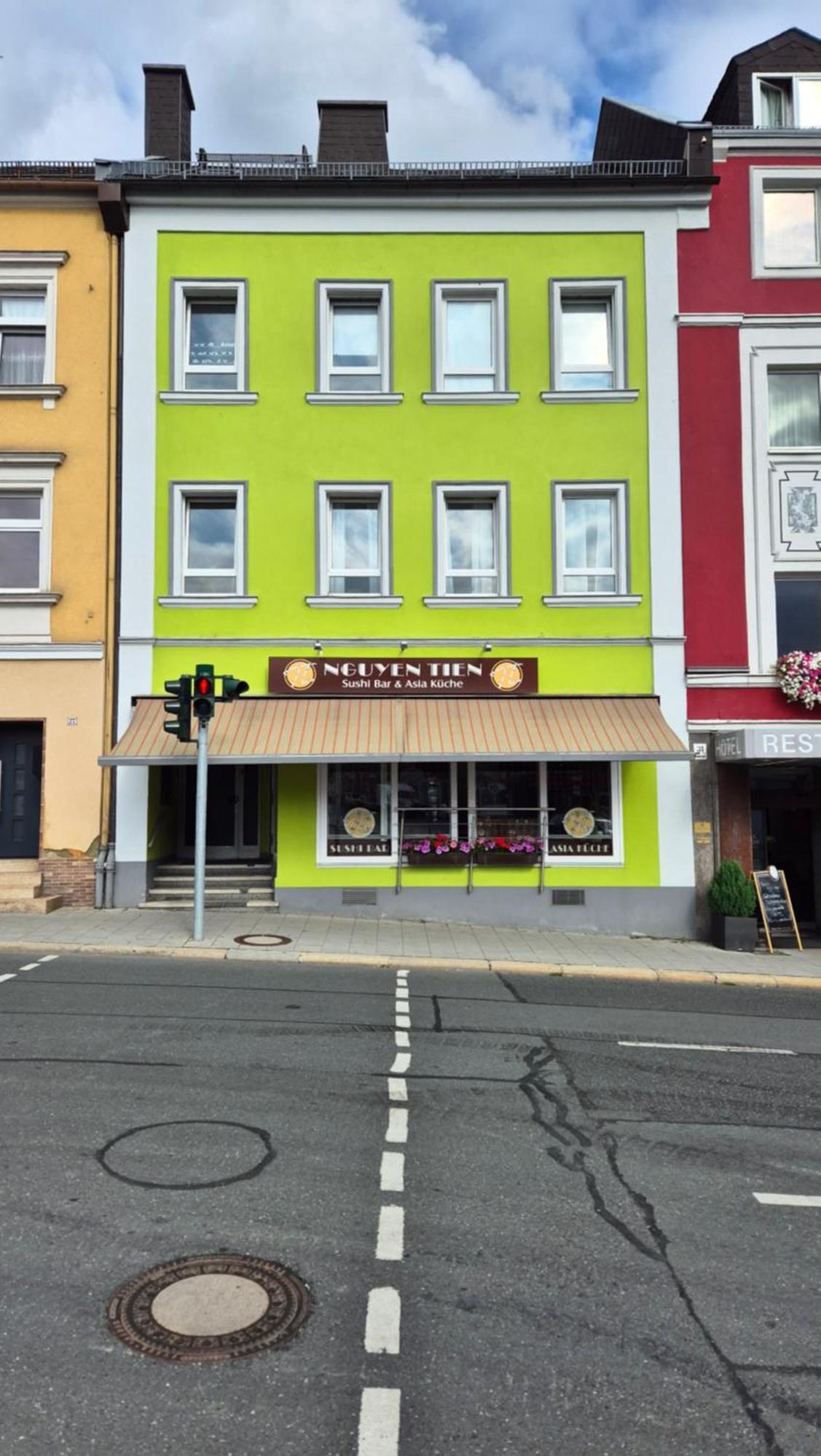 Schillerapartment Hof, Kueche, 24H Digital-Checkin, Parkplatz, Wlan250Mbit Hof  Exterior photo